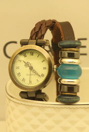 时光预言 一款复古时装腕表的潮流解码