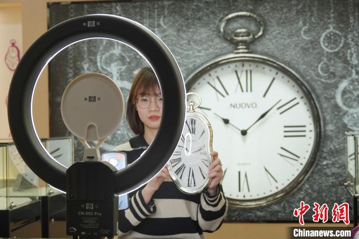 福建经济观察 “中国钟表名城”海外订单向好，精密制造驱动产业升级